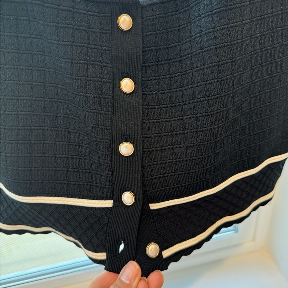 ‼️aritzia crop top XL‼️ - Picture 2 of 3